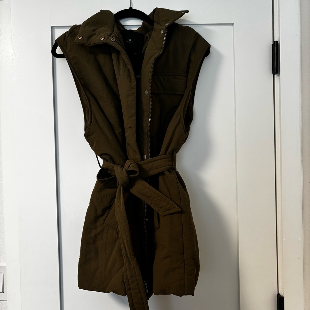 Sleeveless Belted Puffer Vest in Olive Green
